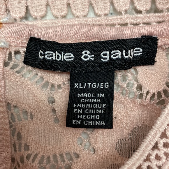 Cable & Gauge XL Pink lace top - Picture 6 of 6